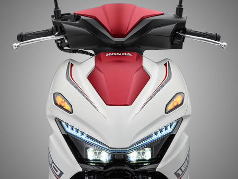 Cụm đèn trước tách biệt độc đáo